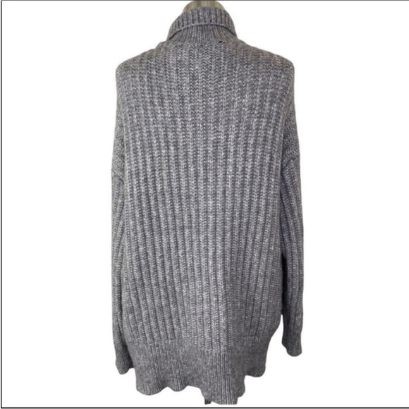 INTERMIX Carlyle Cable Chunky Knit Cardigan size M/L - Picture 10 of 11